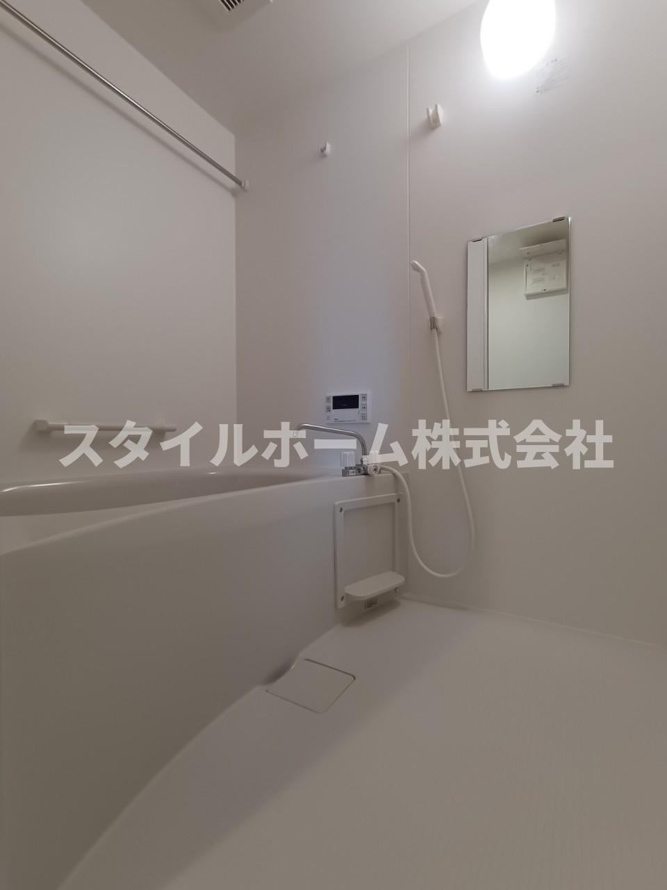 カーサ伊奈駅前の浴室