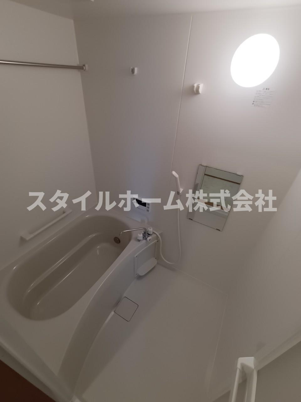 カーサ伊奈駅前の浴室