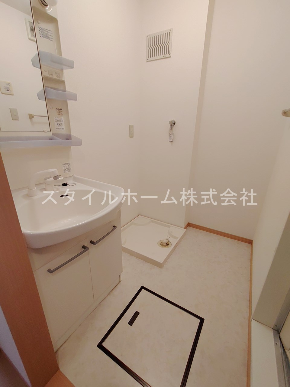 Ｒ３９みなとの洗面所