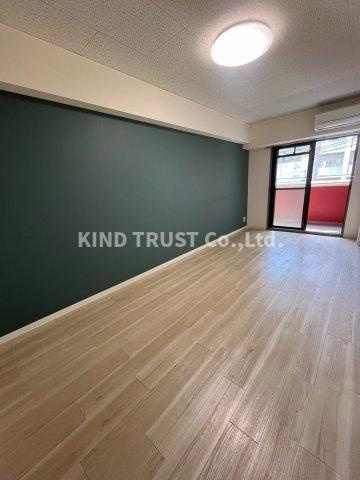 兎我野町聚楽マンションの居間・リビング|おしゃれな居間です