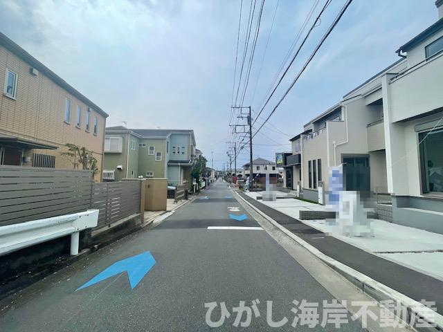 藤沢市辻堂太平台　新築戸建　全3棟の前面道路含む現地写真|前面道路