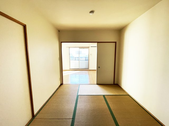 フィネス南川添の和室