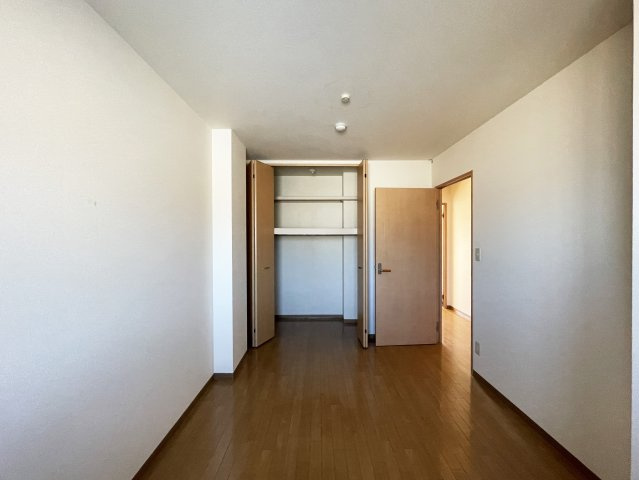 フィネス南川添の内装