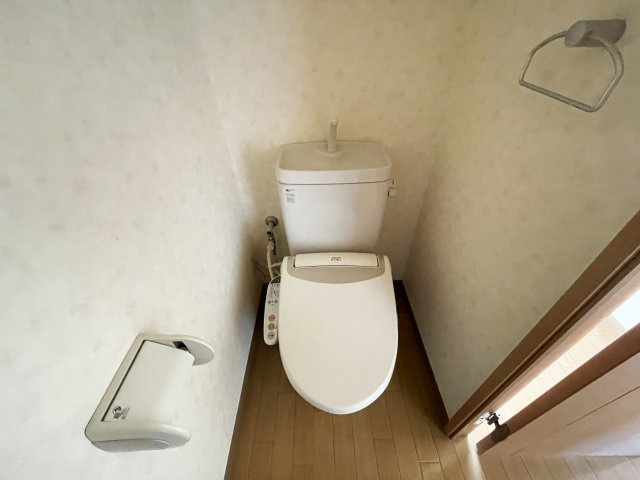 フィネス南川添のトイレ