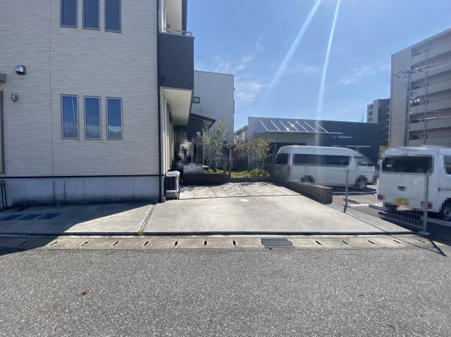 プルチーノの駐車場