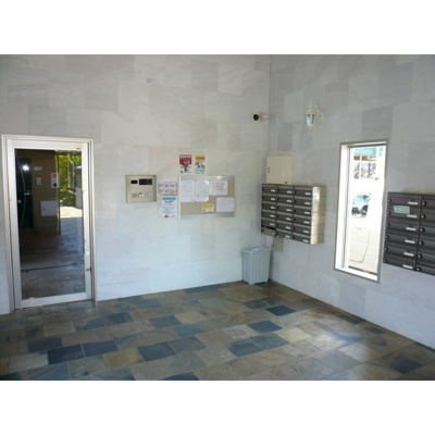 【エントランス】