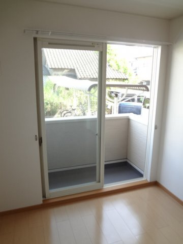 アイリスのバルコニー|開放的で明るい空間を演出してくれるバルコニーです