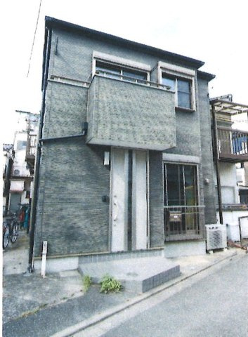 荒川5丁目貸戸建の外観