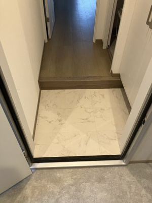 【玄関】 | ウィンズ・パレHANEKO