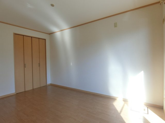 フジパレス皆生の洋室