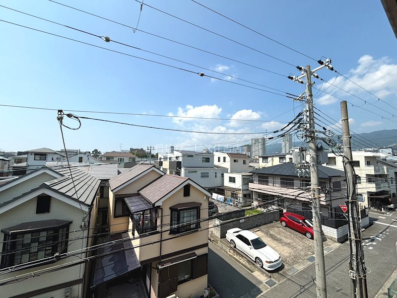 ダイアパレス魚崎北町の展望|南西バルコニーからの北西の眺望です。