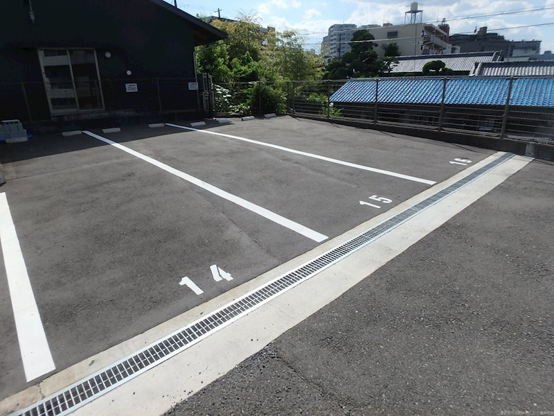 ロフティー王子の駐車場|来客用駐車場完備、使用料無料です