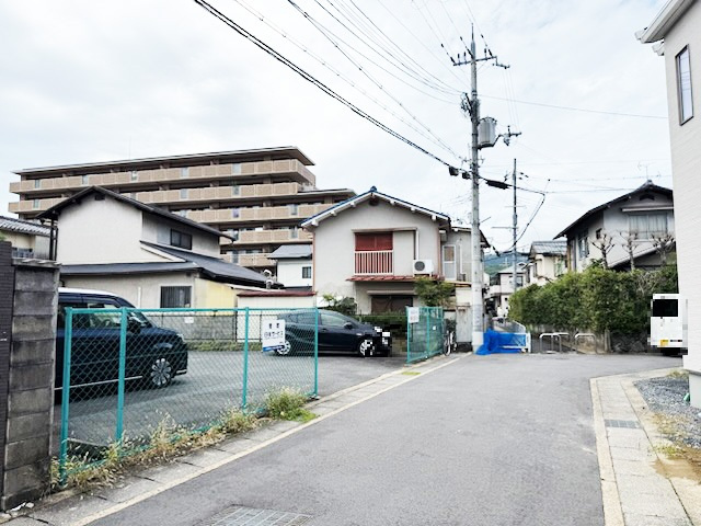 長岡京市長岡２丁目　土地の前面道路含む現地写真|東側から西に向いて撮影