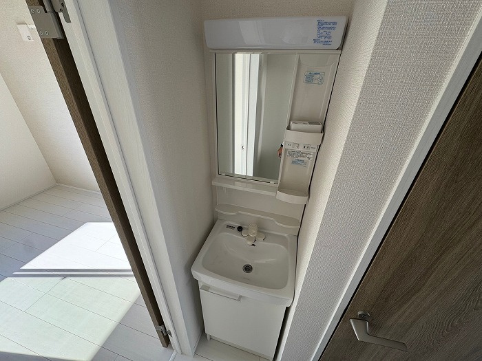 クレストコート上永谷の独立洗面台
