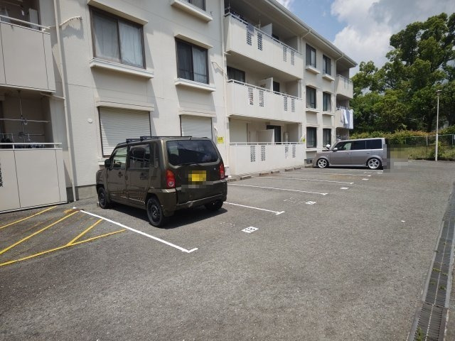 【駐車場】 | ハピネス西口Ⅱ