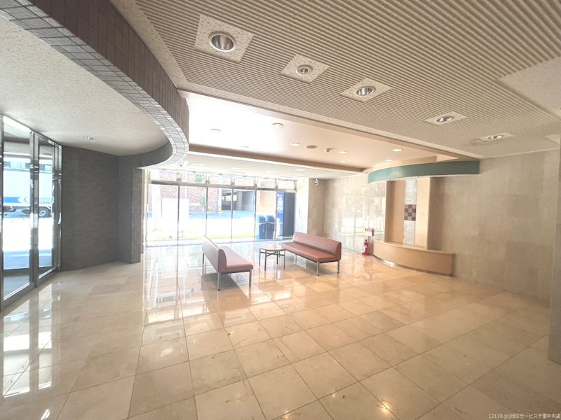 エステムコート新大阪Ⅲステーションプラザのエントランス