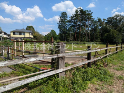 【外観】 | 入間市新光 | 第一種住居地域につき使用用途は様々です（医療・介護施設用地・分譲住宅・事業用地など）