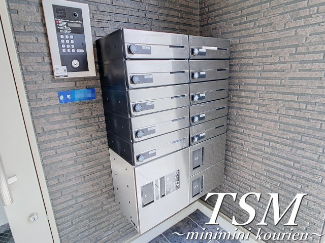 ジーメゾン寝屋川秦町ルシェールの設備|宅配ボックス完備