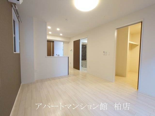 ECRIN（エクラン）の居間・リビング