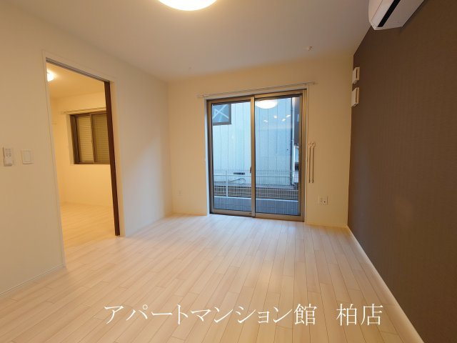 ECRIN（エクラン）の居間・リビング