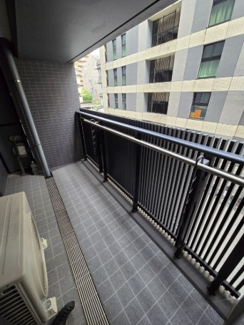 プレミスト京都六角通堂之前町のバルコニー