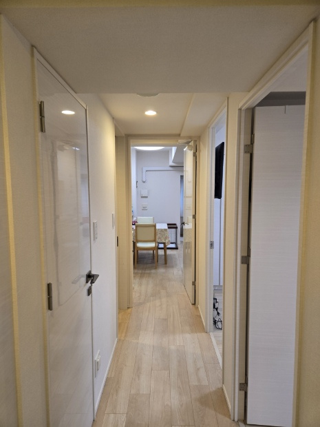 プレミスト京都六角通堂之前町の内装|廊下