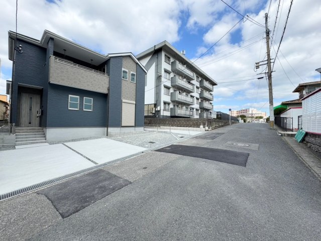 ーBloomーブルームー小倉北区井堀1丁目2期　【小倉北区　新築戸建て】の前面道路含む現地写真|セブンイレブンまで徒歩圏内♪　【小倉北区　新築戸建て】