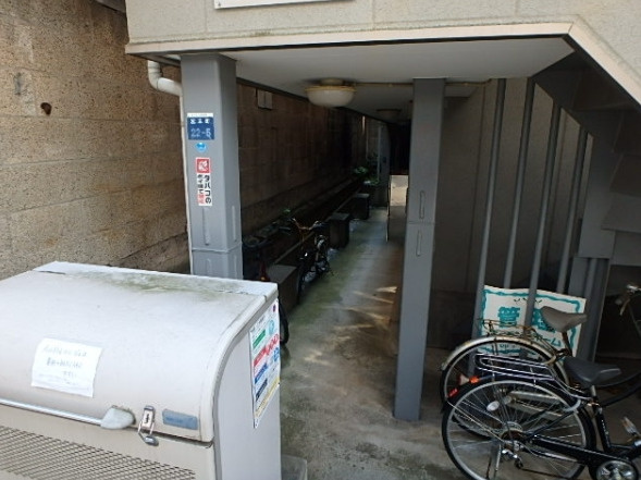 【エントランス】