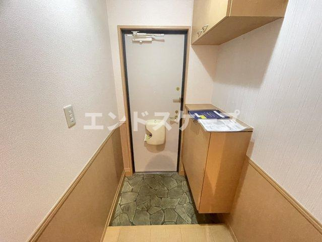 グリーンハウスBの玄関|高崎、前橋エリアのお部屋探しはエンドスケープまで！お客様の理想お聞かせ下さい♪