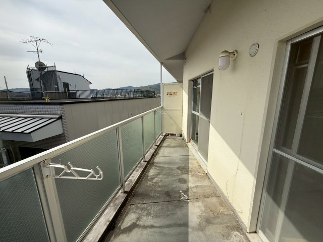 ヴィーヴル向日のバルコニー|日当り良好です。