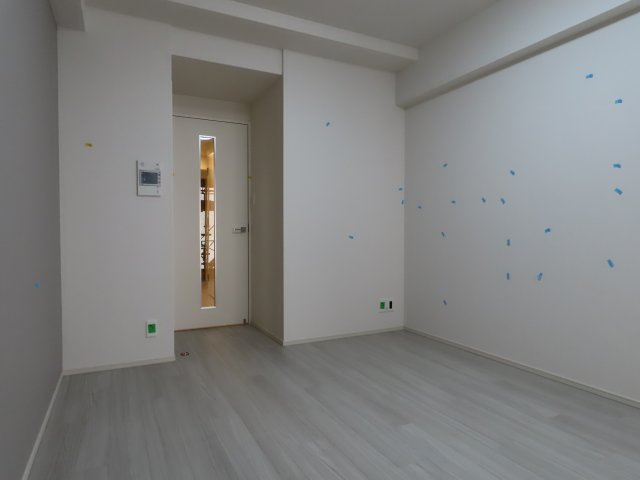 スプランディッド十三本町の居間・リビング