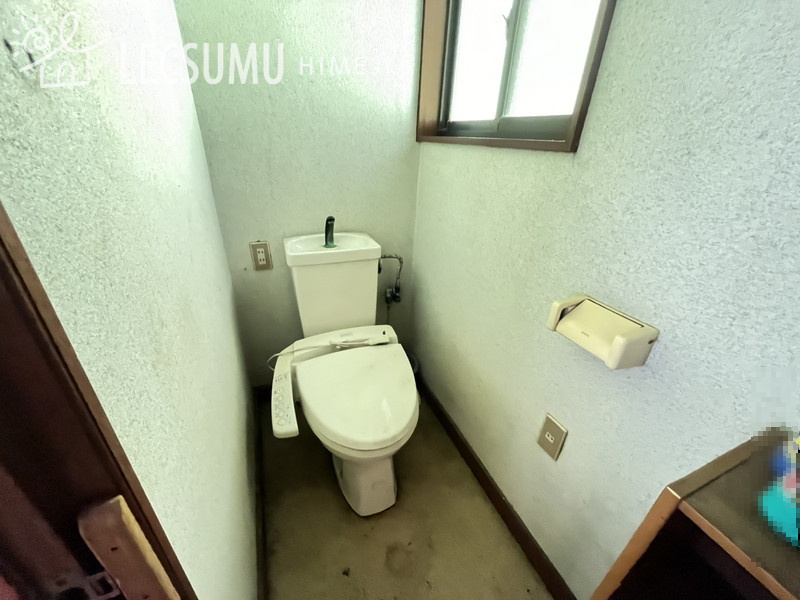 姫路市安富町三森/中古戸建のトイレ