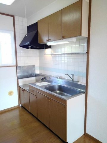 メープルタウンＡのキッチン|２口コンロ設置可能です★