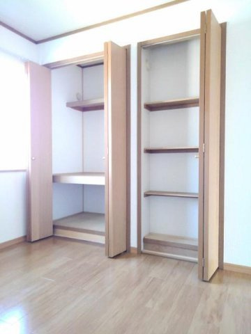 メープルタウンＡの収納|収納スペース豊富です☆