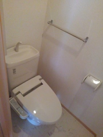 リバーサイド・コセⅡのトイレ|嬉しい温水洗浄便座付き♪