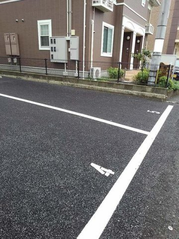 ＮＥＯフレグランスの駐車場