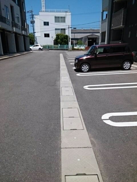 ＢｒｕｎｏⅣの駐車場|駐車スペースもあります☆
