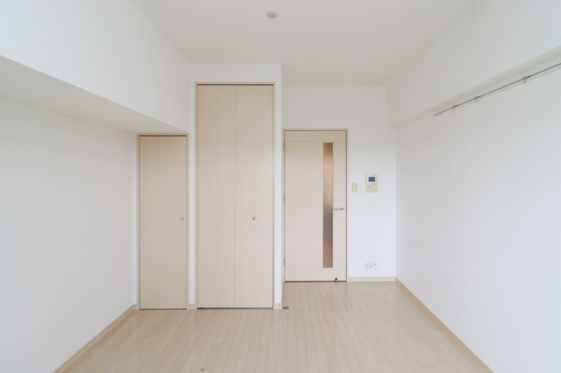 福岡市博多区千代１丁目の賃貸マンションの居間・リビング