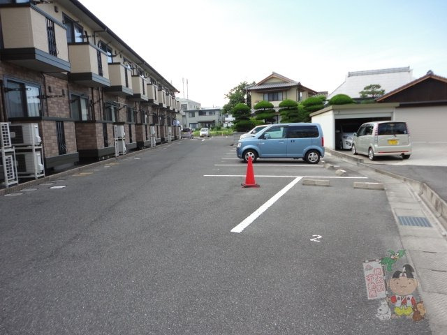 ガーデンパレスの駐車場