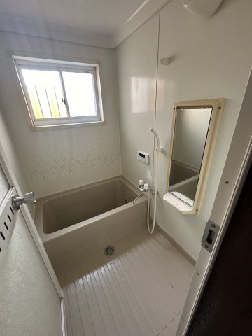 藤岡市鮎川　中古850の浴室