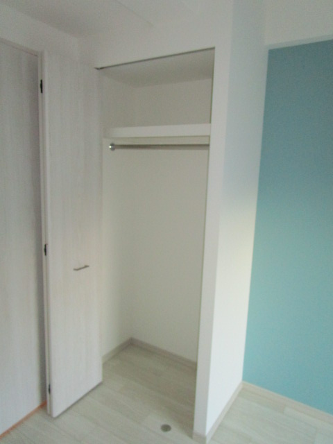 大阪市淀川区加島３丁目の賃貸マンションの収納