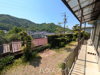 【庭】 | 岐阜市岩田坂築35年鉄骨造中古住宅6LDK＋S！広いバルコニーと広いお庭のあるお家！眺望良好です♪ | 岐阜市岩田坂築35年鉄骨造中古住宅6LDK＋S！広いバルコニーと広いお庭のあるお家！眺望良好です♪