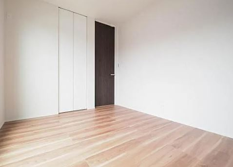 【未入居】川越市砂中古住宅の洋室|2F 5.2帖洋室です！