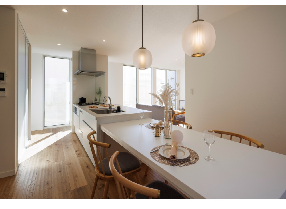 新築戸建　掛川市上西郷モデルハウスのキッチン|現地写真