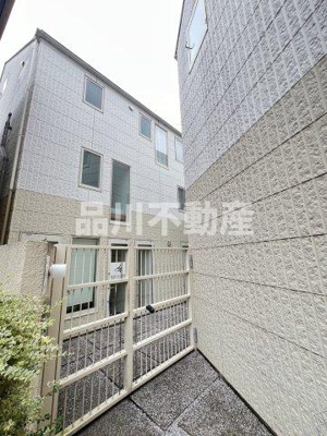 【外観】 | コミチテラス大岡山 | 外はこのようになっています