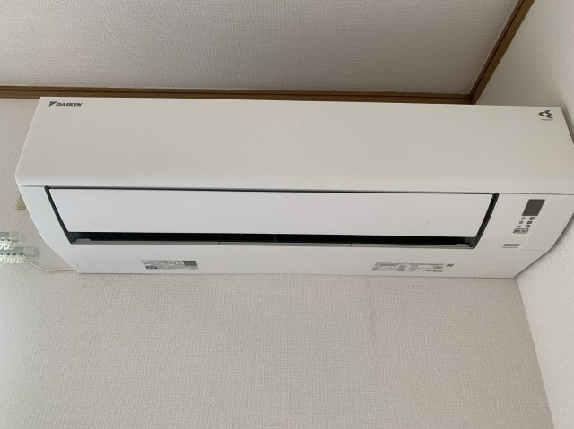 ホワイトコーポ佐藤の設備|エアコン1台付