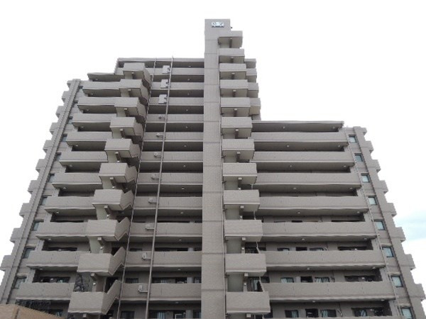 ライオンズマンション島田橋公園の外観