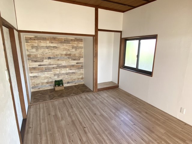河崎K貸家の洋室