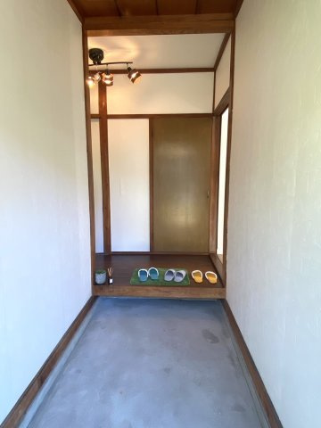 河崎K貸家の玄関