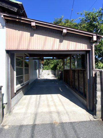 河崎K貸家の駐車場